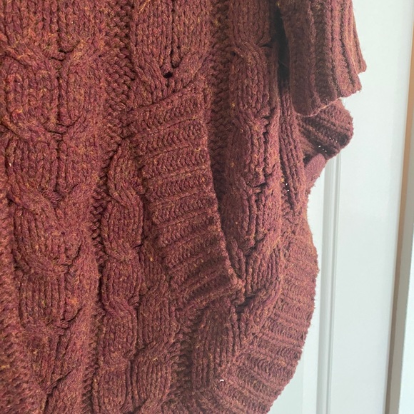 Dex Poncho rust colour - Picture 3 of 4